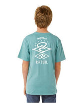 SEARCH OUTLINE TEE - BOYS